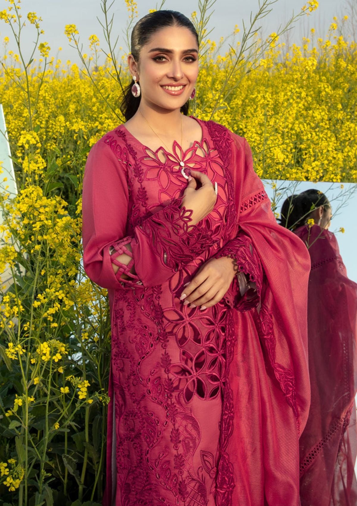 RANG RASIA KI LAWN || MAYA RED || EID K DESIGNS