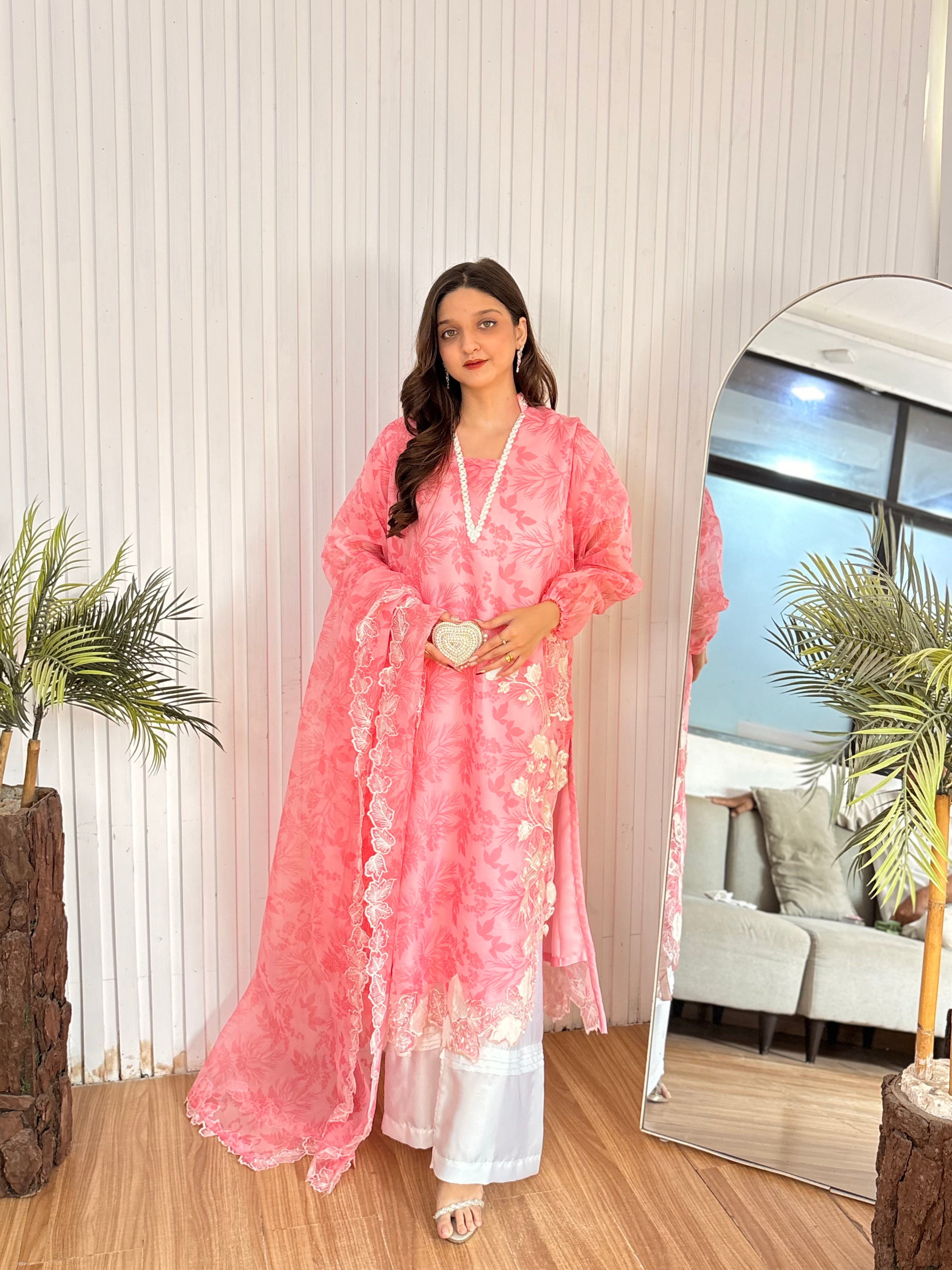 Mahira khan blush pink organza
