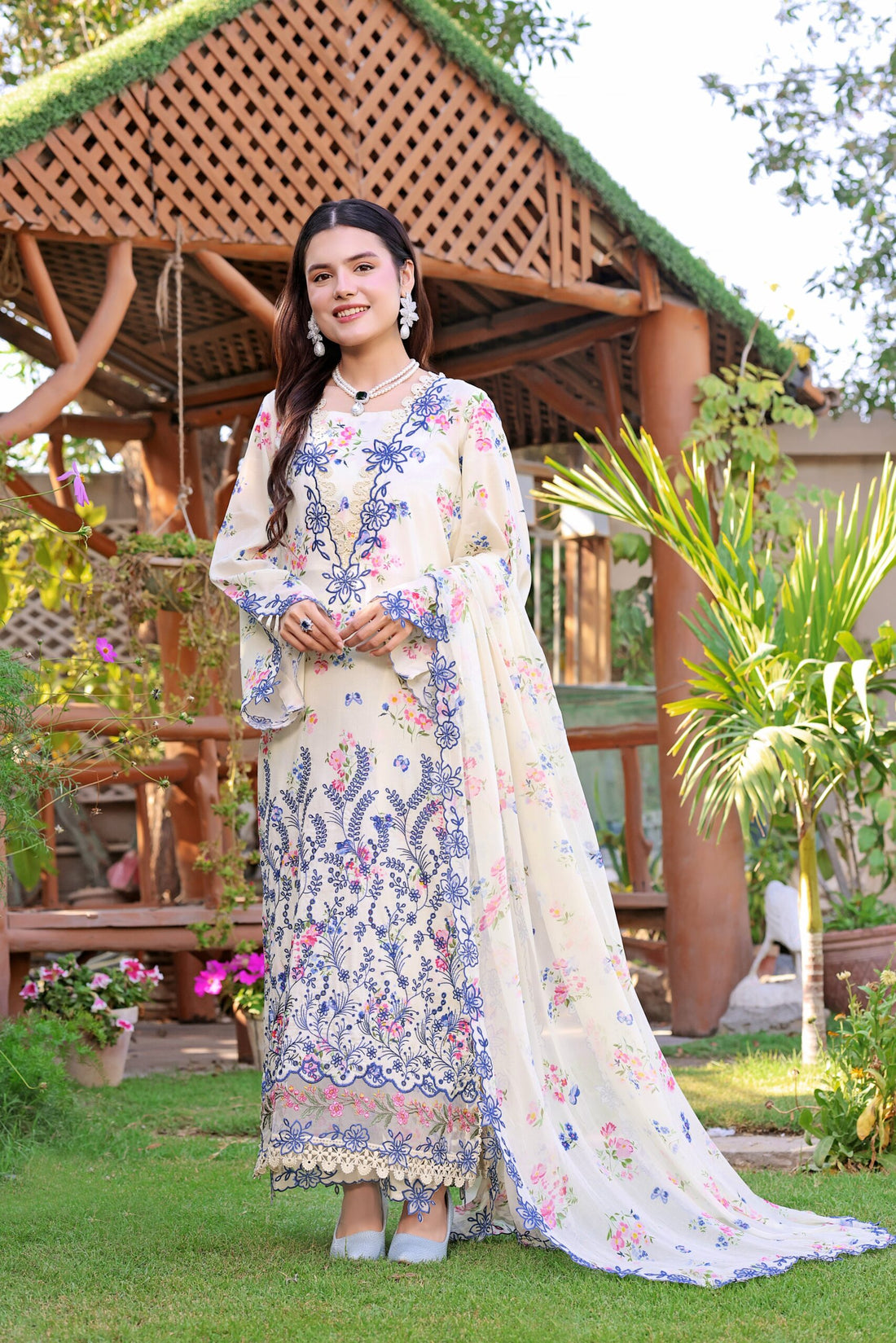 Aneela’s Lawn - ivory blues