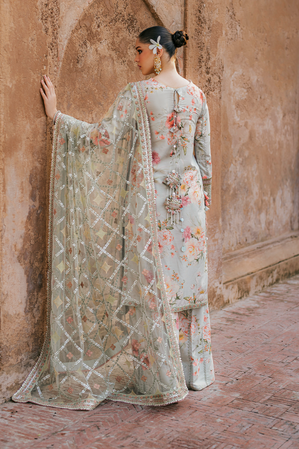 IZNIK LAWN - PASTEL Garden