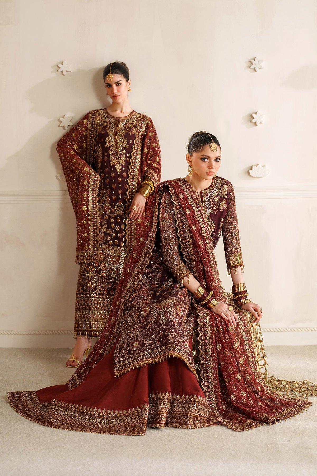 DEEP BROWN ● baroque chantelle