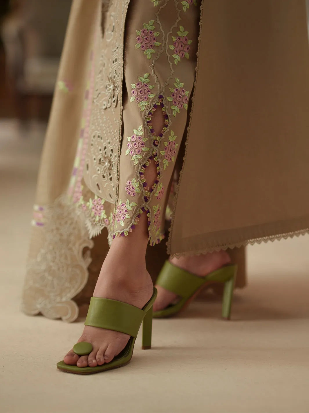 Bin ilyas - Mashriq lawn