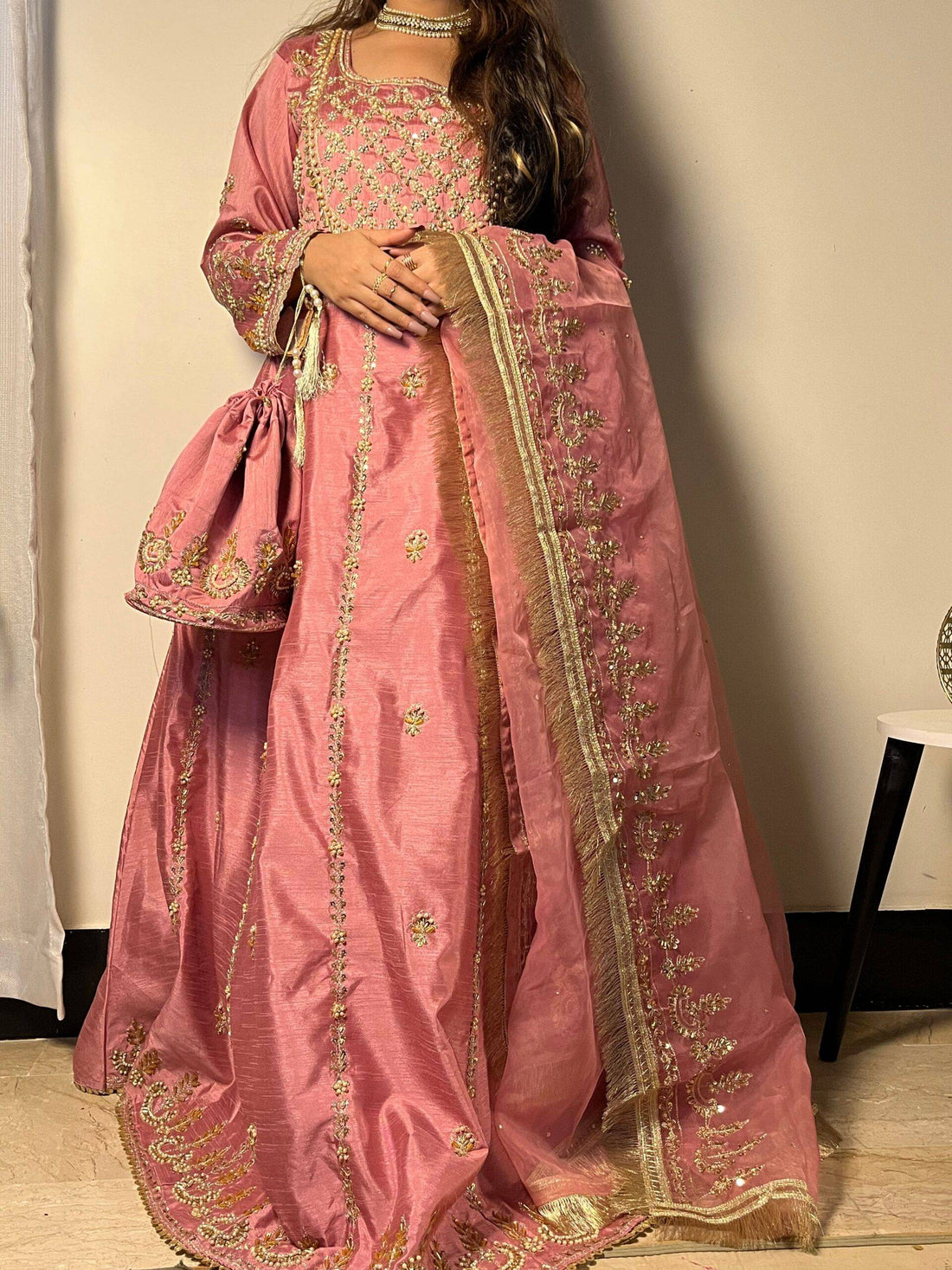 PINKY MAXI WITH POTLI