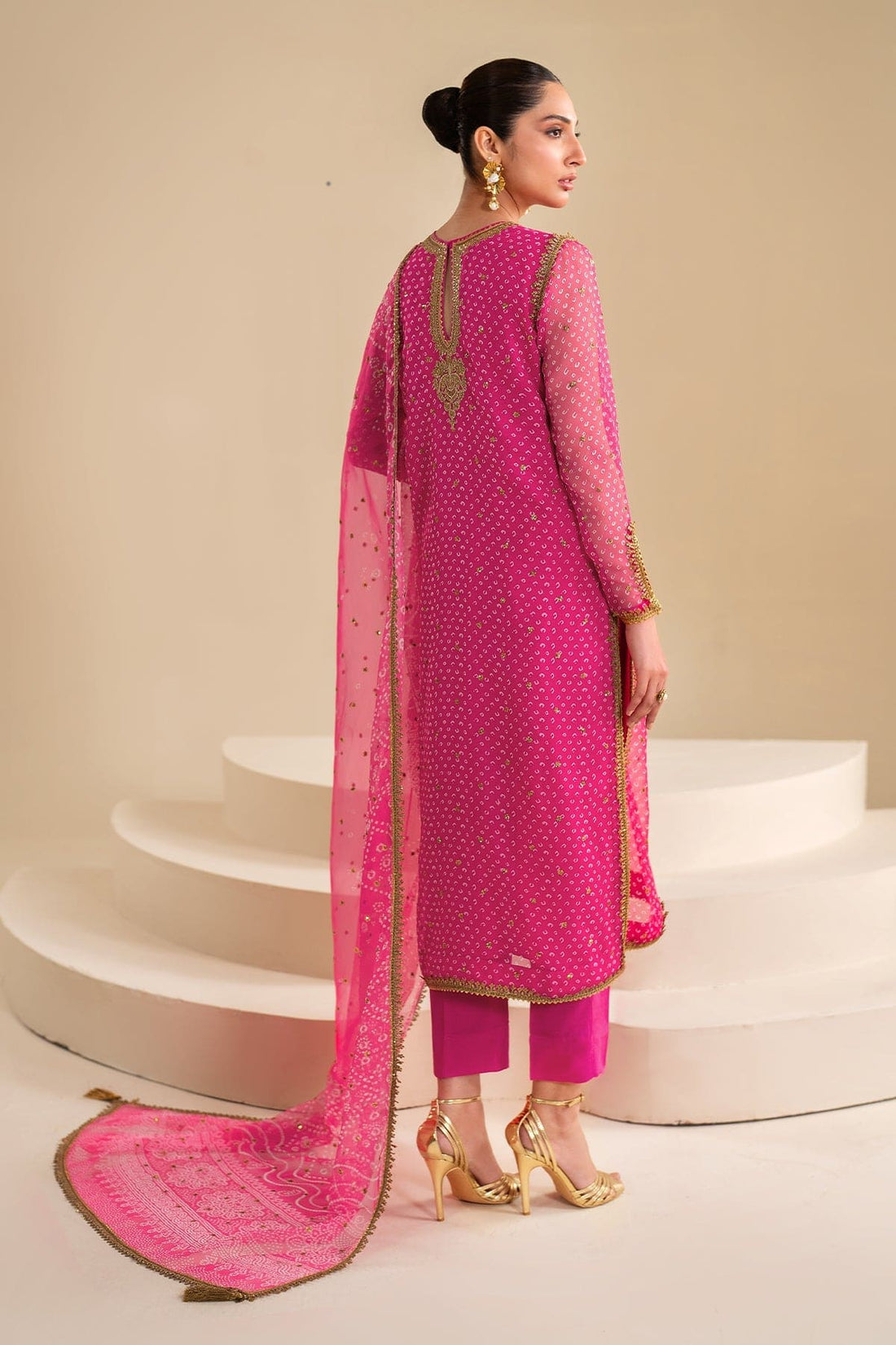 Baroque Swiss - Fushia pink