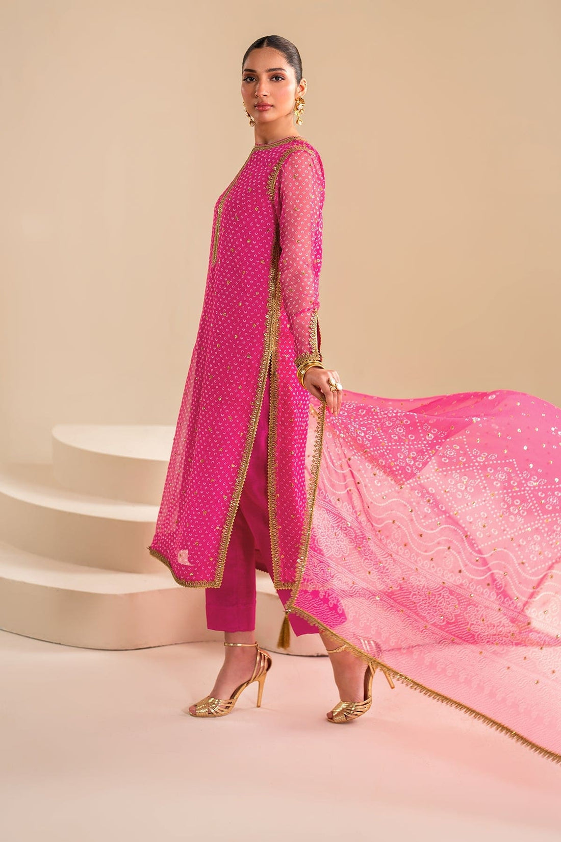 Baroque Swiss - Fushia pink