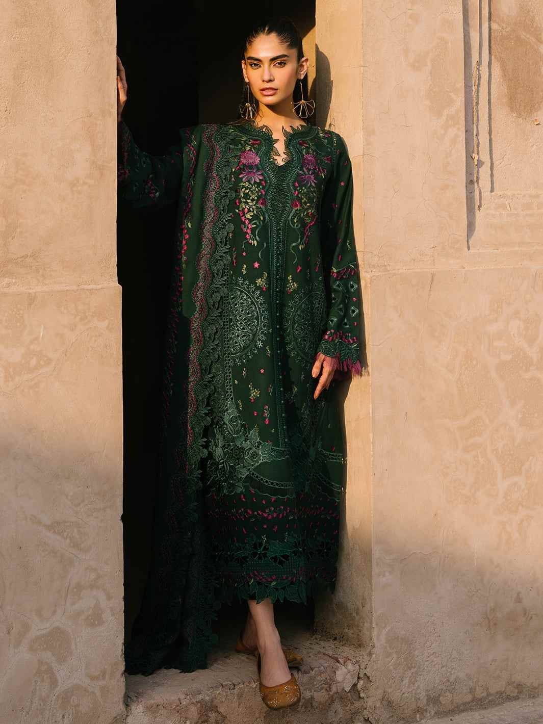 BIN ILYAS | LAWN MOR GREEN