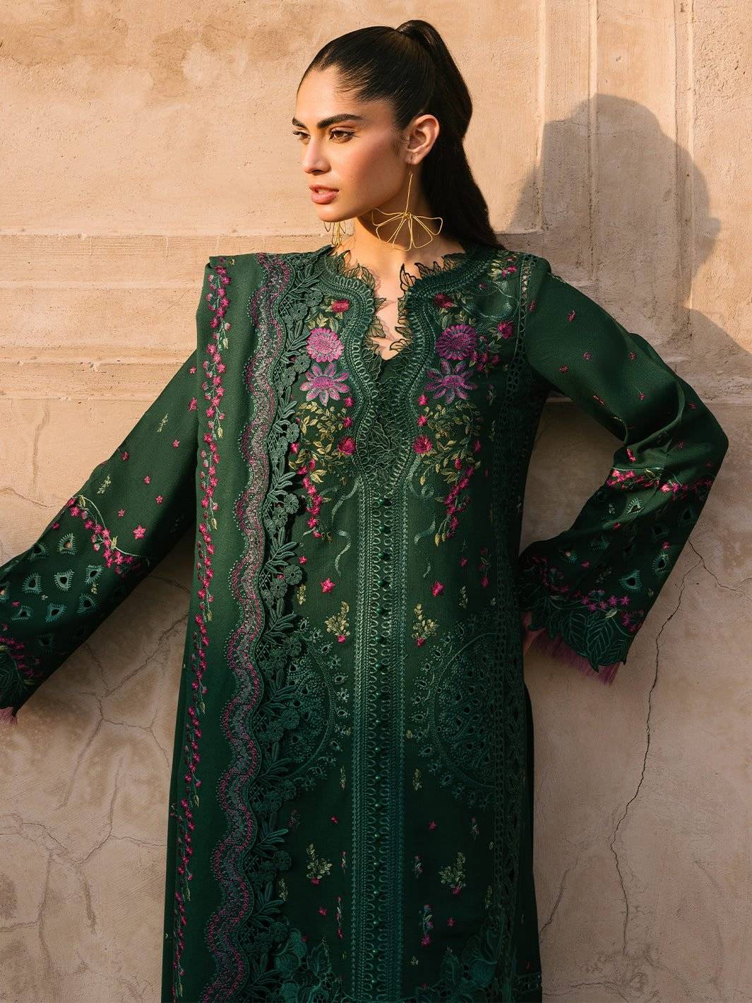 BIN ILYAS | LAWN MOR GREEN