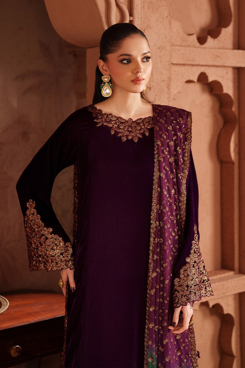 Iznik - Maroon Velvet 89