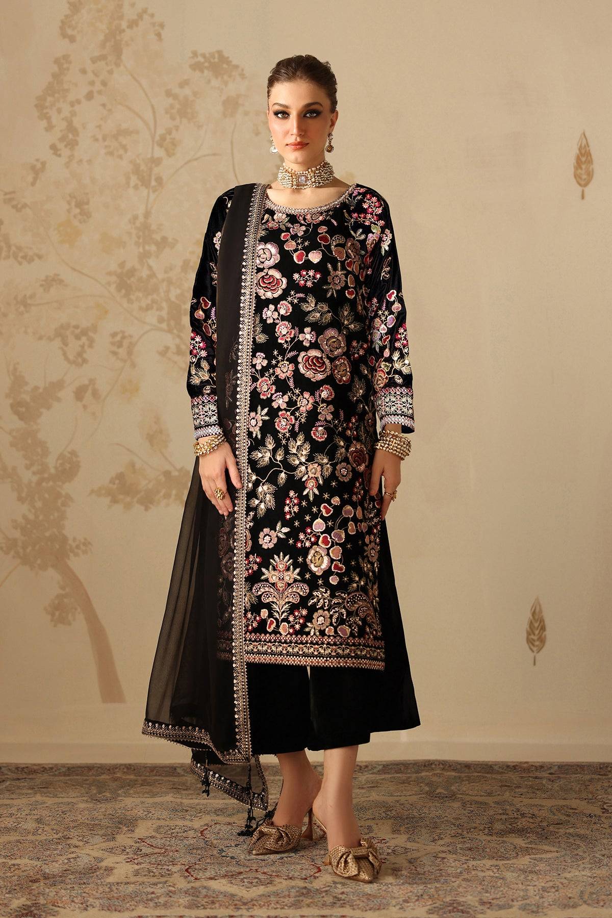 BAROQUE VELVET - Koyal black
