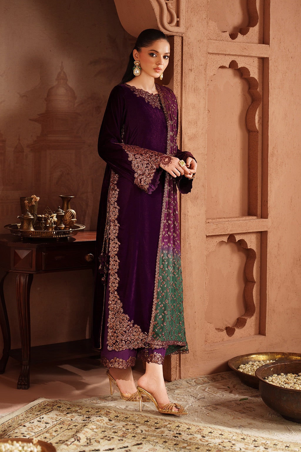 Iznik - Maroon Velvet 89