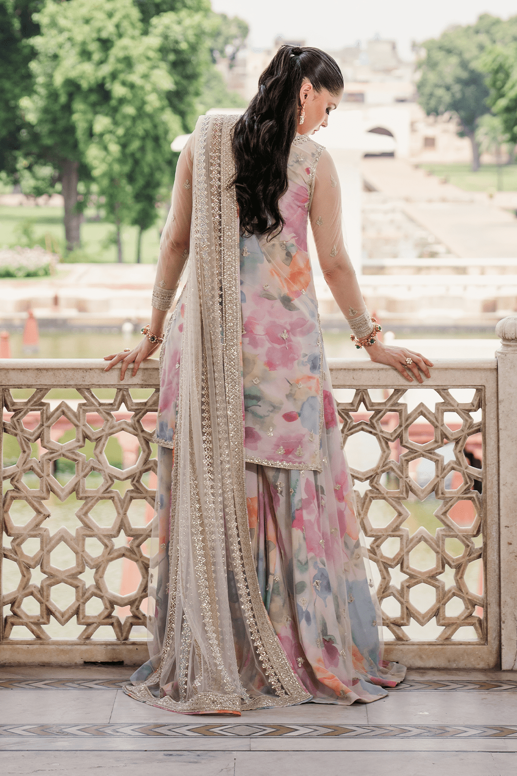 IZNIK LAWN BEIGE MULTI