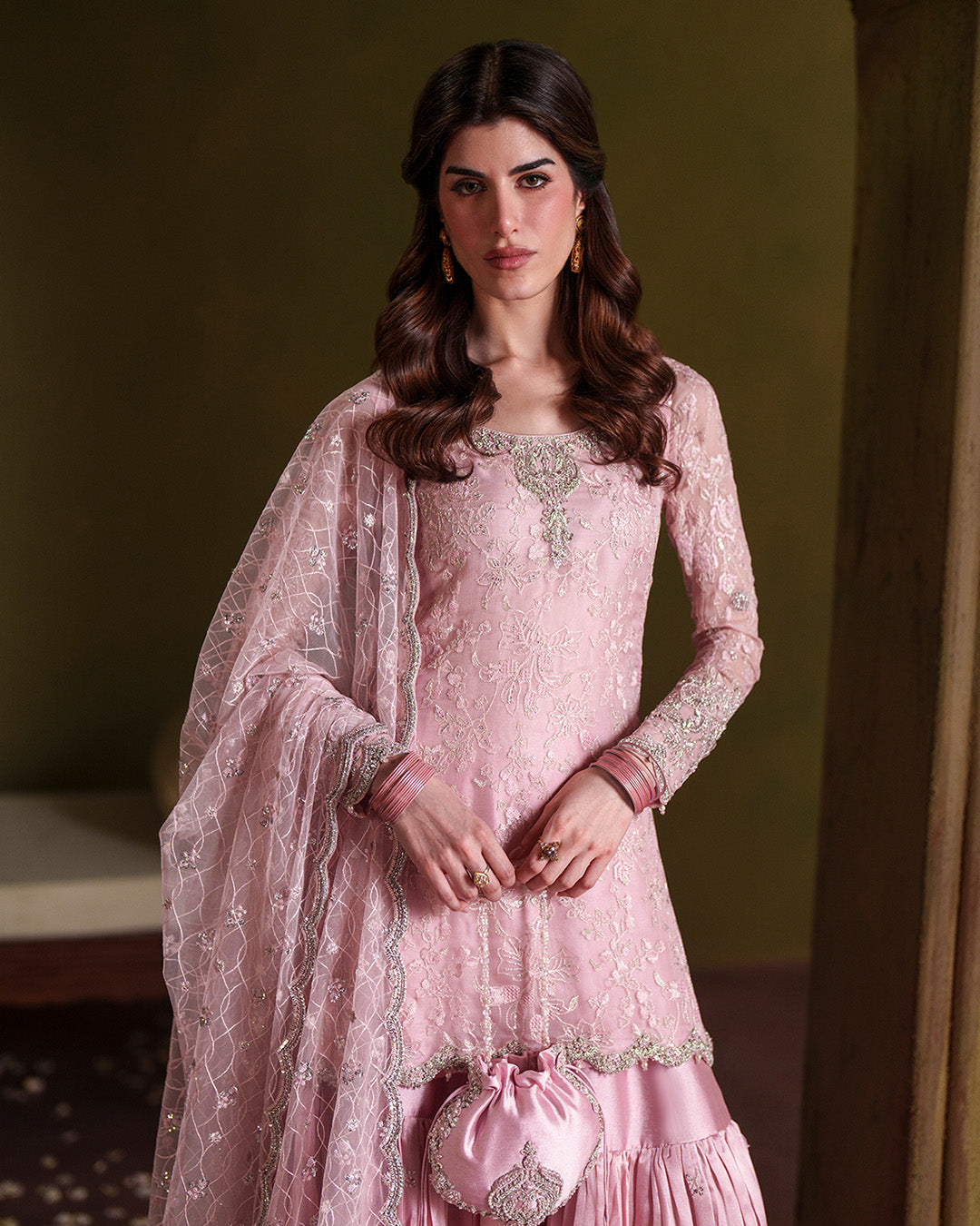 Faiza Saqlain | husna