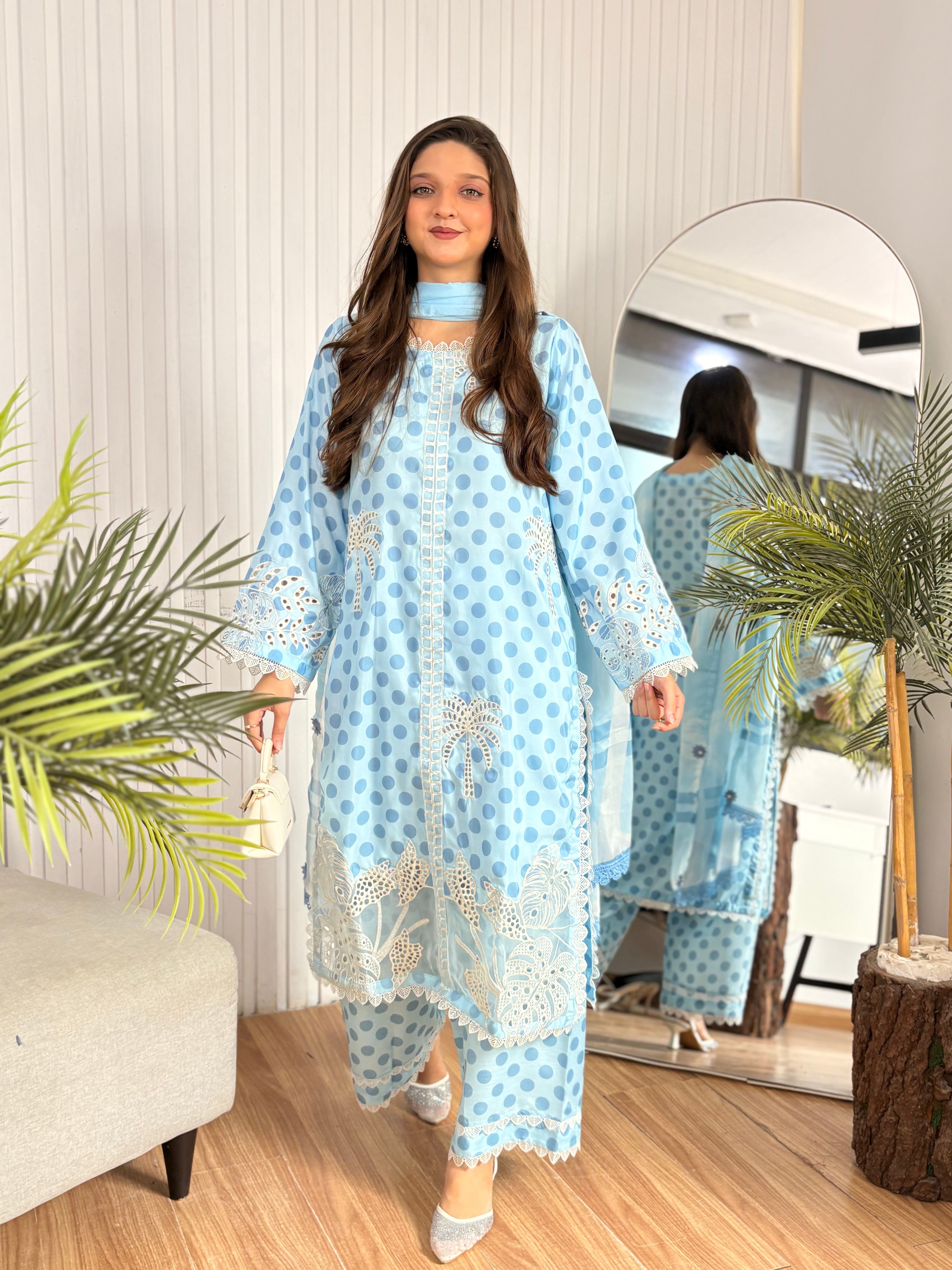 Polka Breeze blue pearls pret