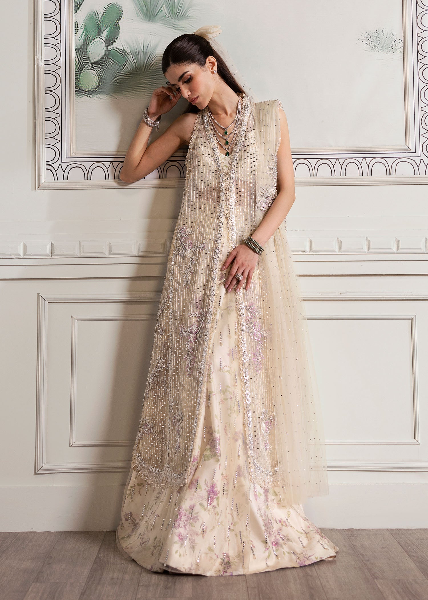 Saira shakira - A Swarovski Affair(ivory)