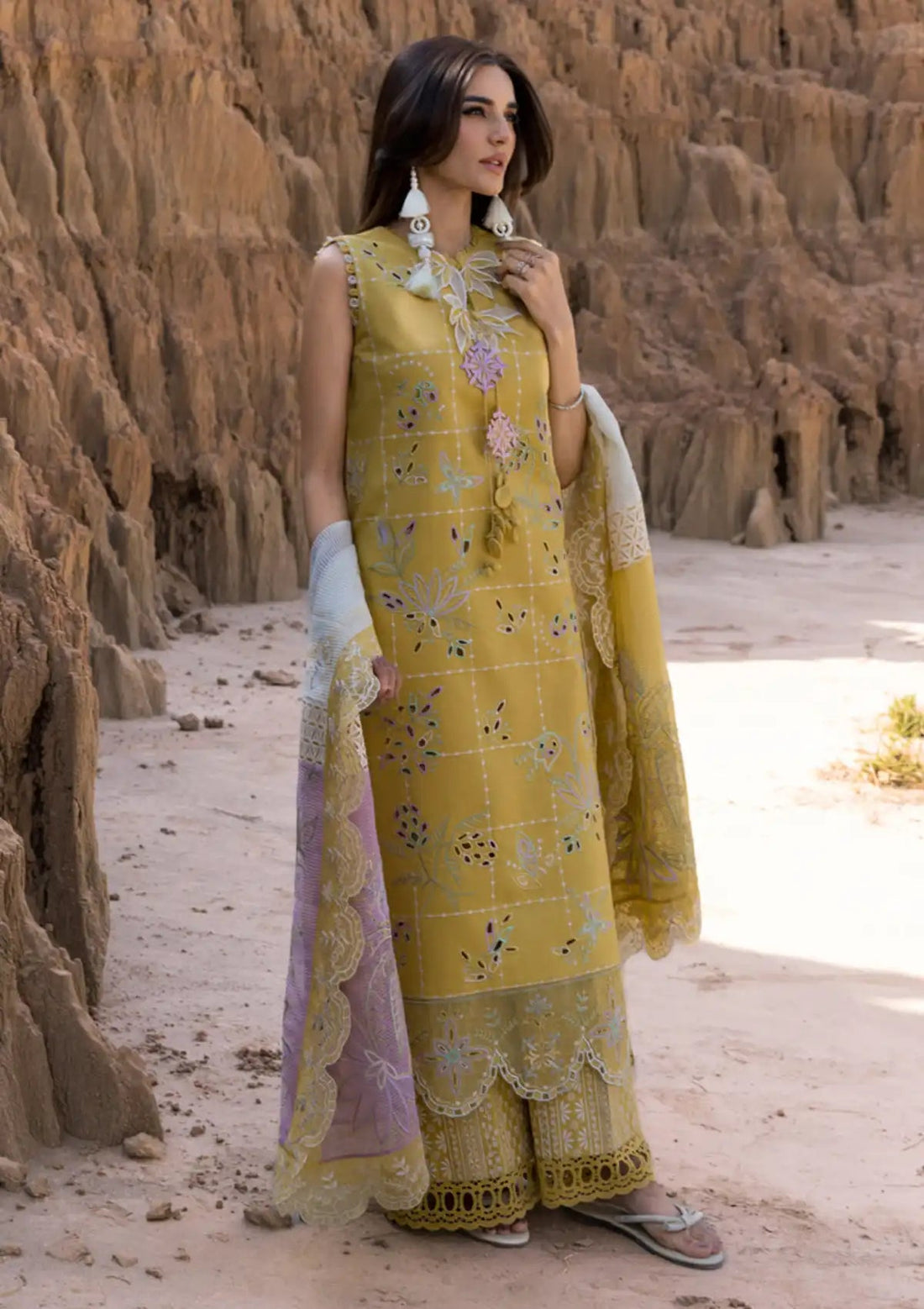 Rang-Rasia lawn - Nadia