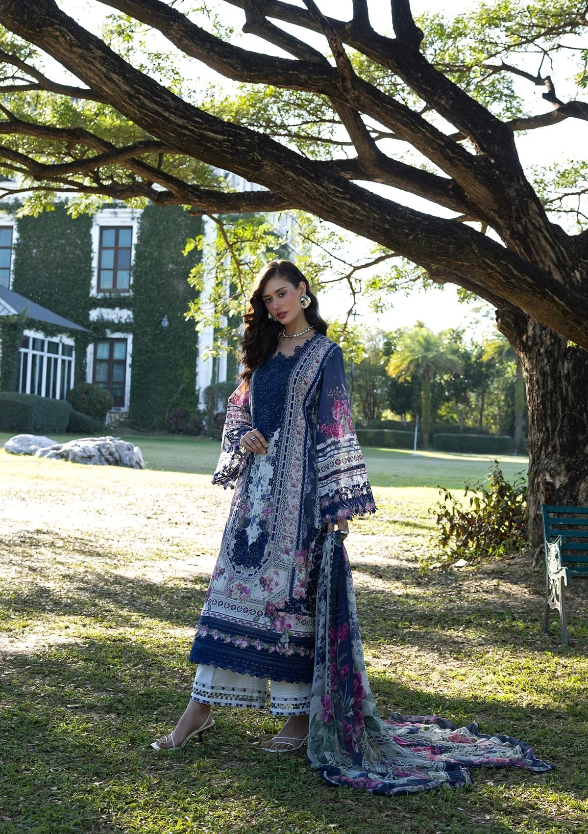 Elaf Lawn - victorian muse