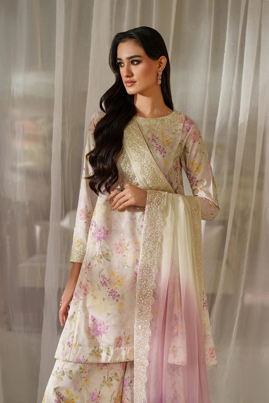 Iznik Lawn | Summery flory