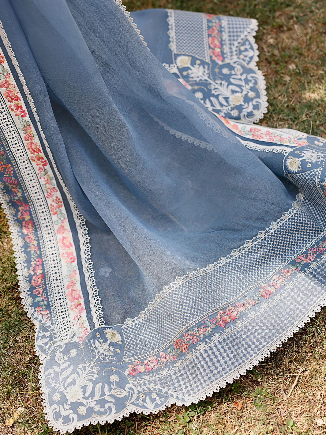 Bin ilyas | blueberry LAWN