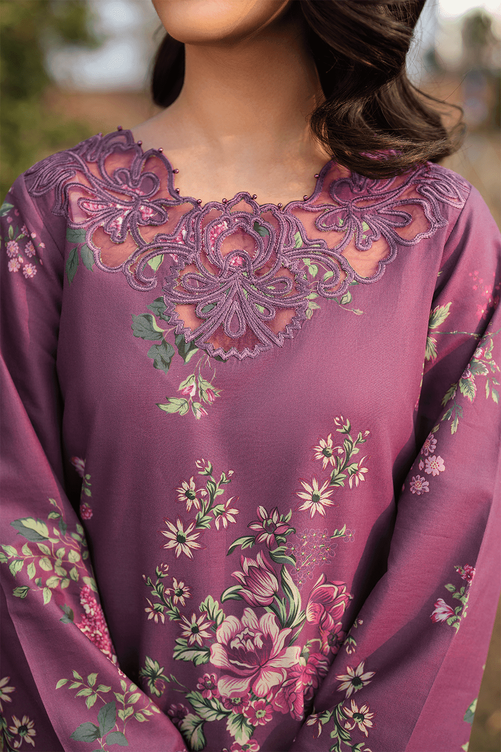IZNIK LAWN - Plum Farshi