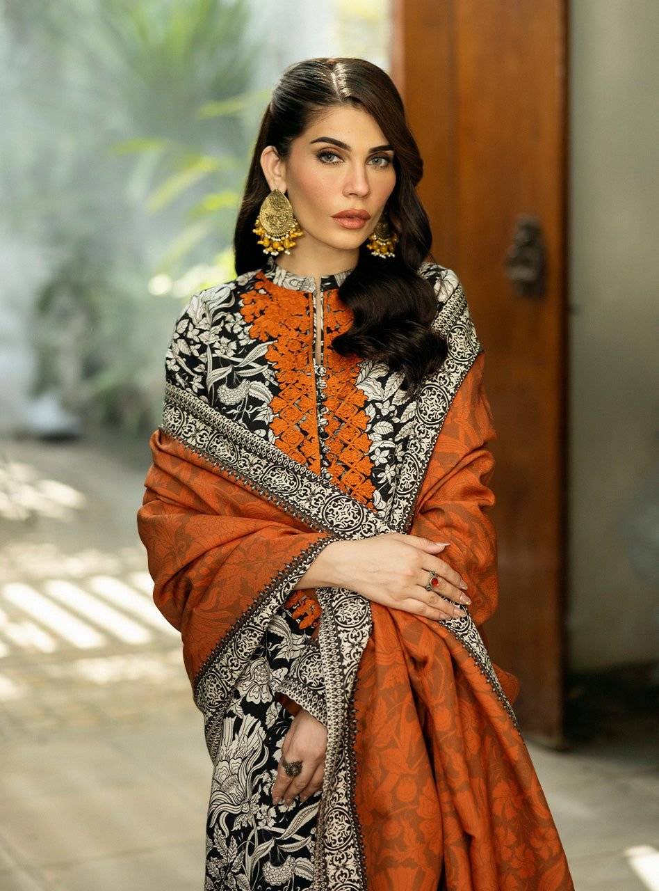 Zainab Chotani SWISS LAWN