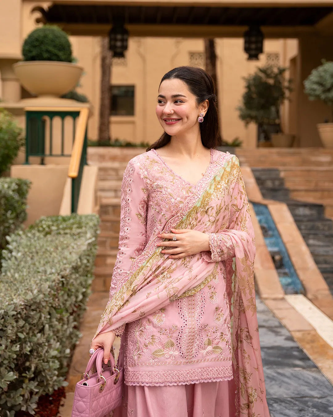Faiza saqlain / Lawn Asja