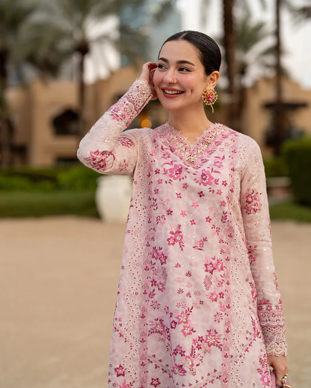 Faiza saqlain- Lamija blush powder