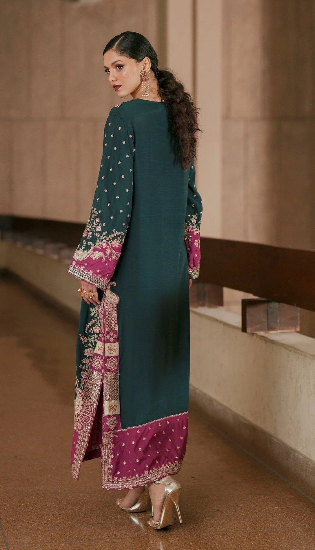 Ethnc kaftan | Zinc green