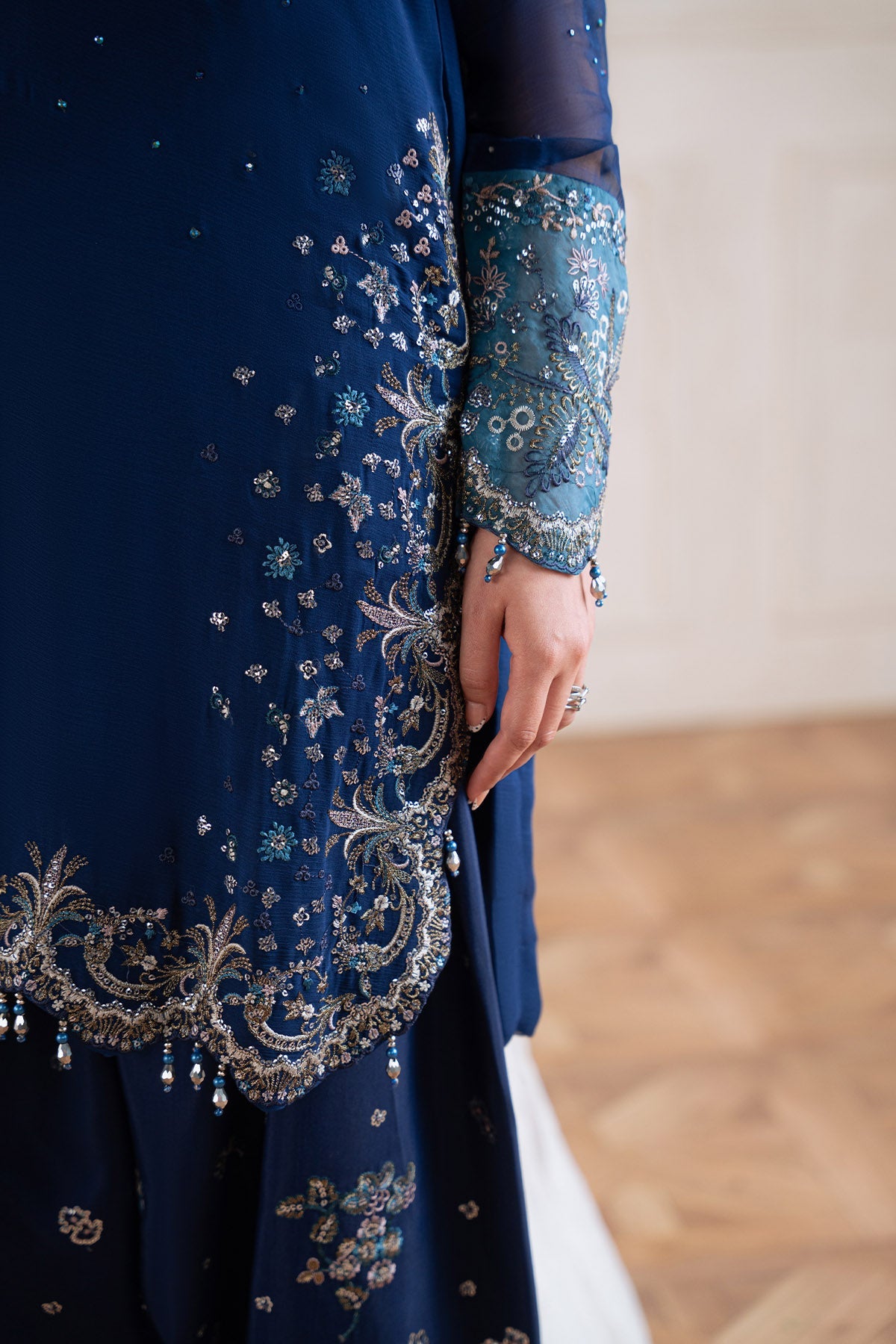 Nureh - ink blue farshi