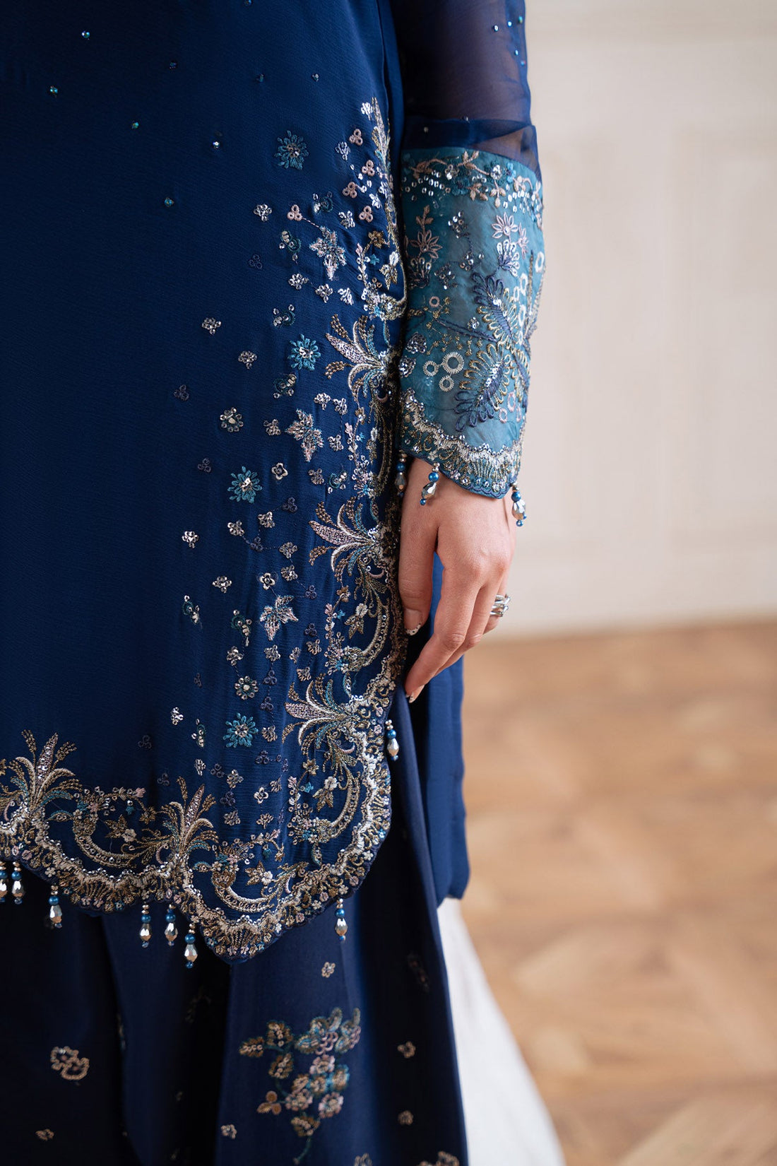 Nureh - ink blue farshi