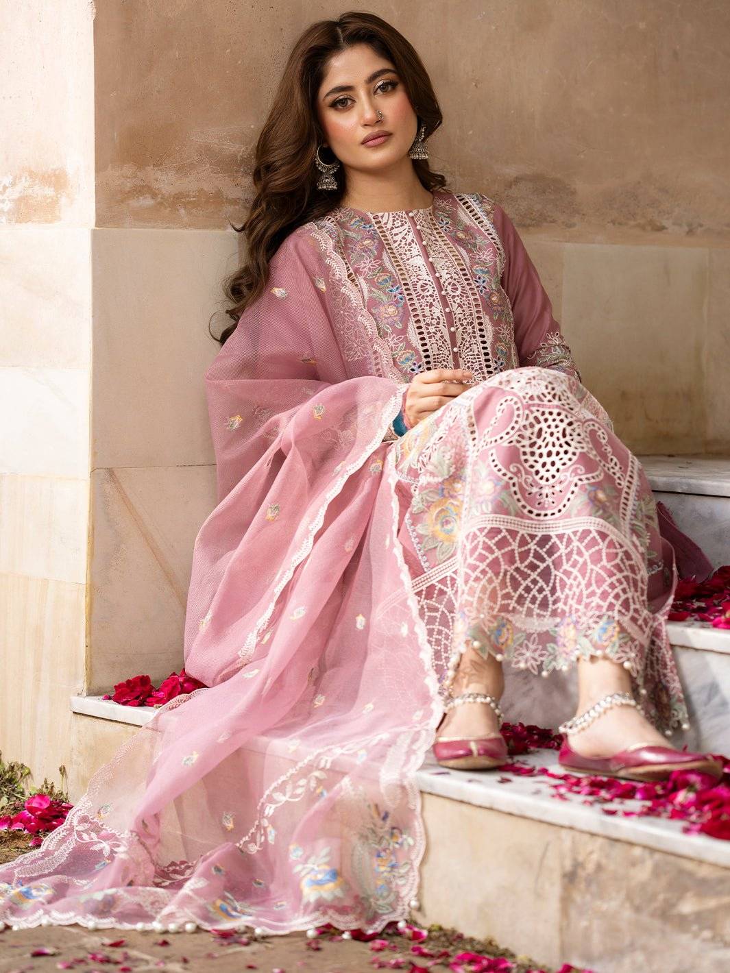 BIN ILYAS (dilbaro LAWN )