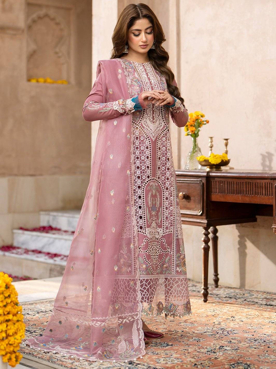 BIN ILYAS (dilbaro LAWN )