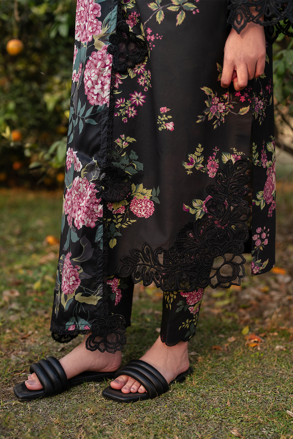 IZNIK LAWN - VOILA