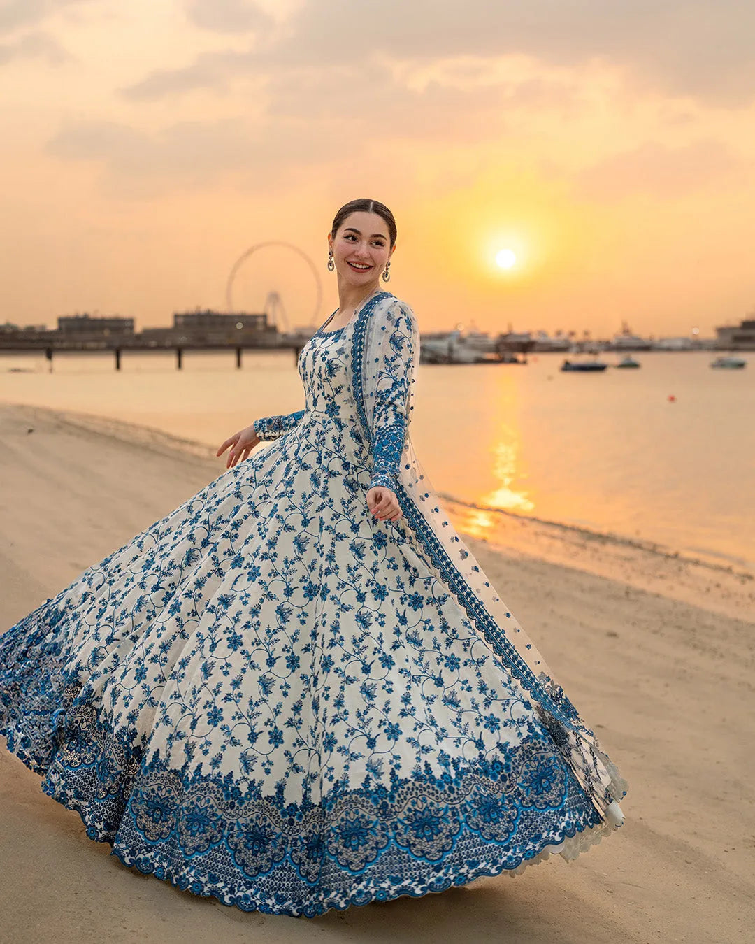 FAIZA SAQLAIN - jehona blue Lawn