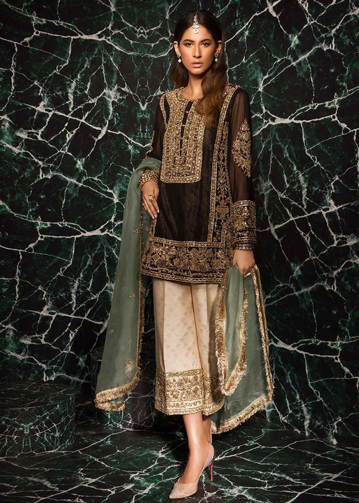 Mahgul - Velvet GILDED ONYX