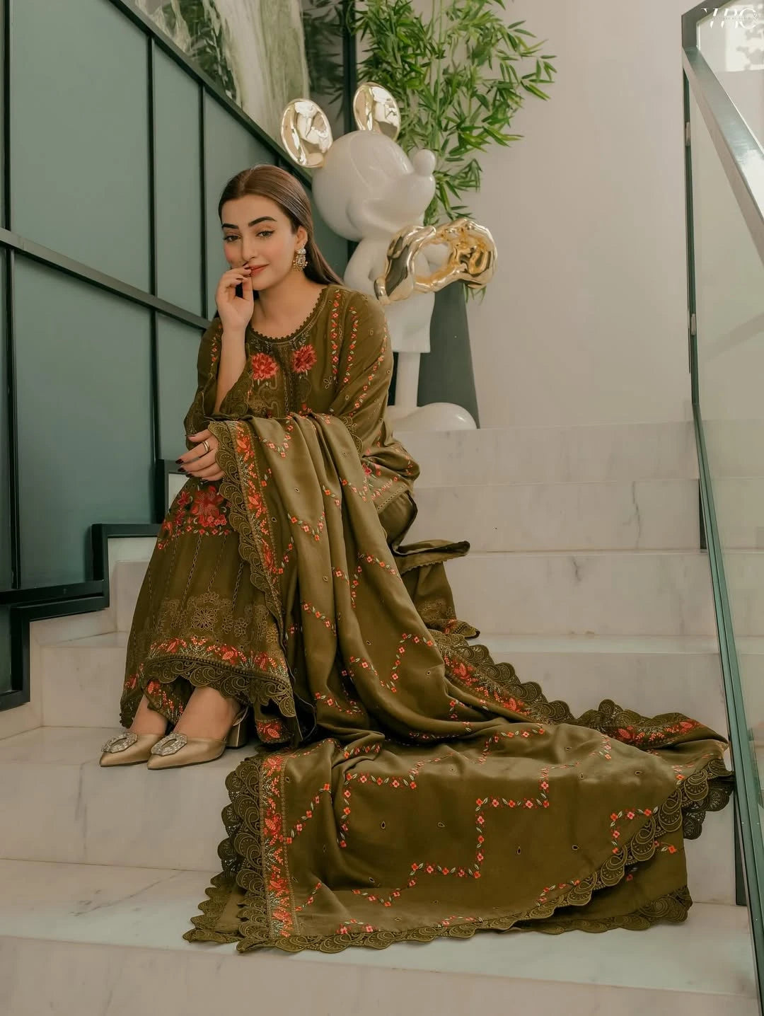 Aneela’s Lawn -Heena