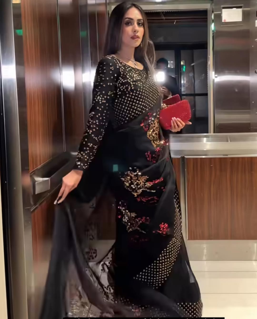 AYESHA BAIG | MUZE SAREE