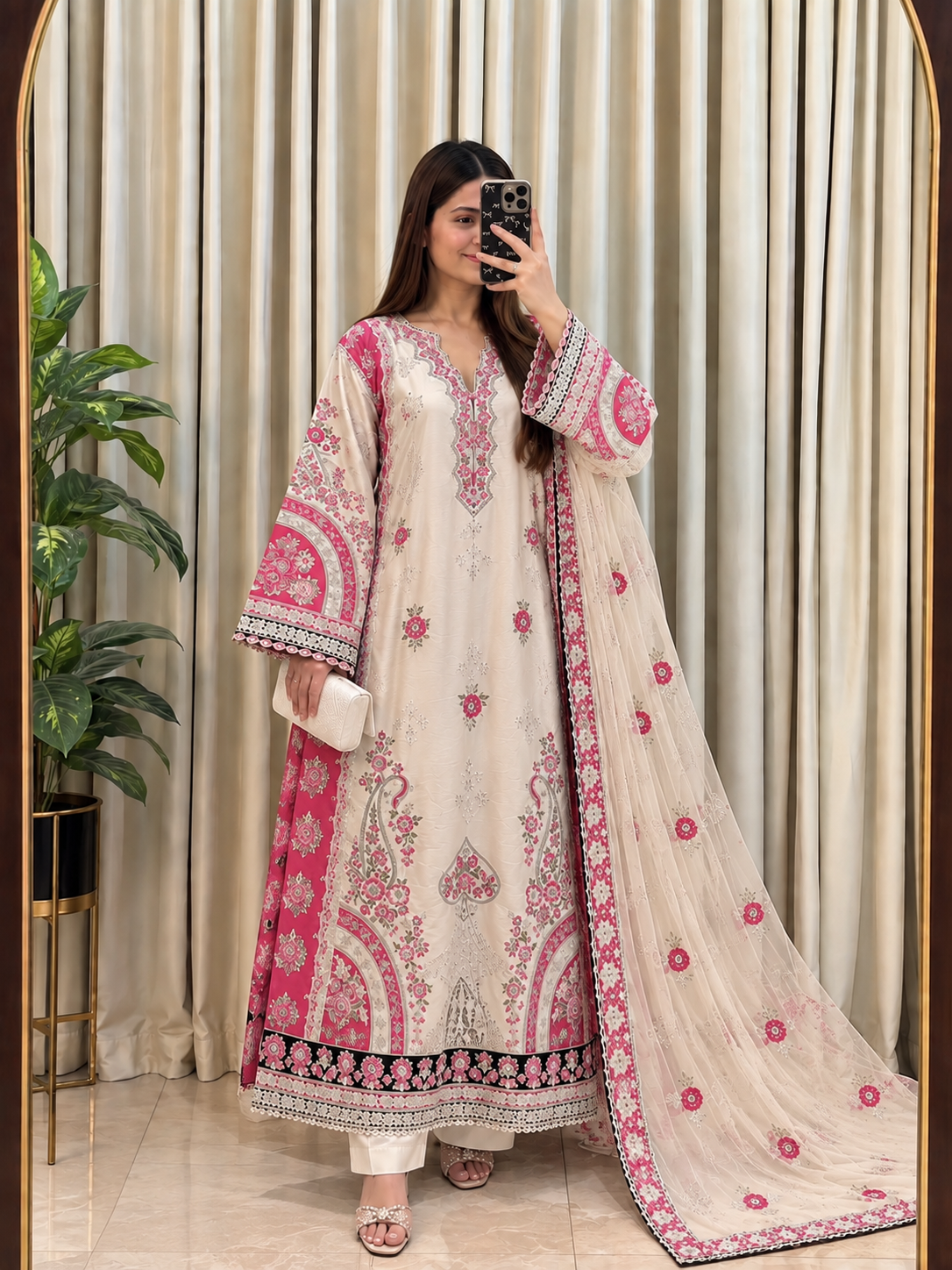Ivory Fuchsia - Kaftan pret