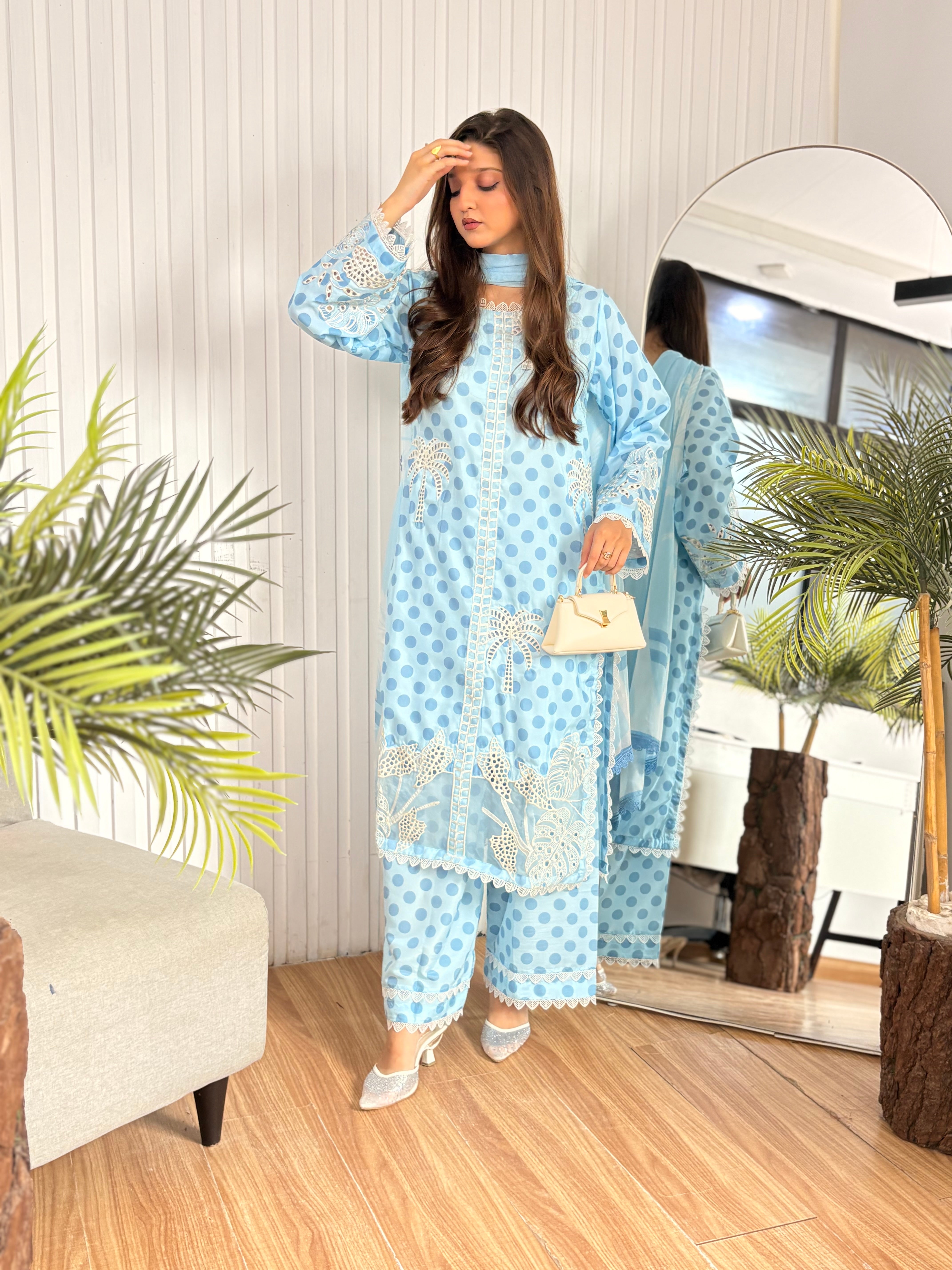 Polka Breeze blue pearls pret