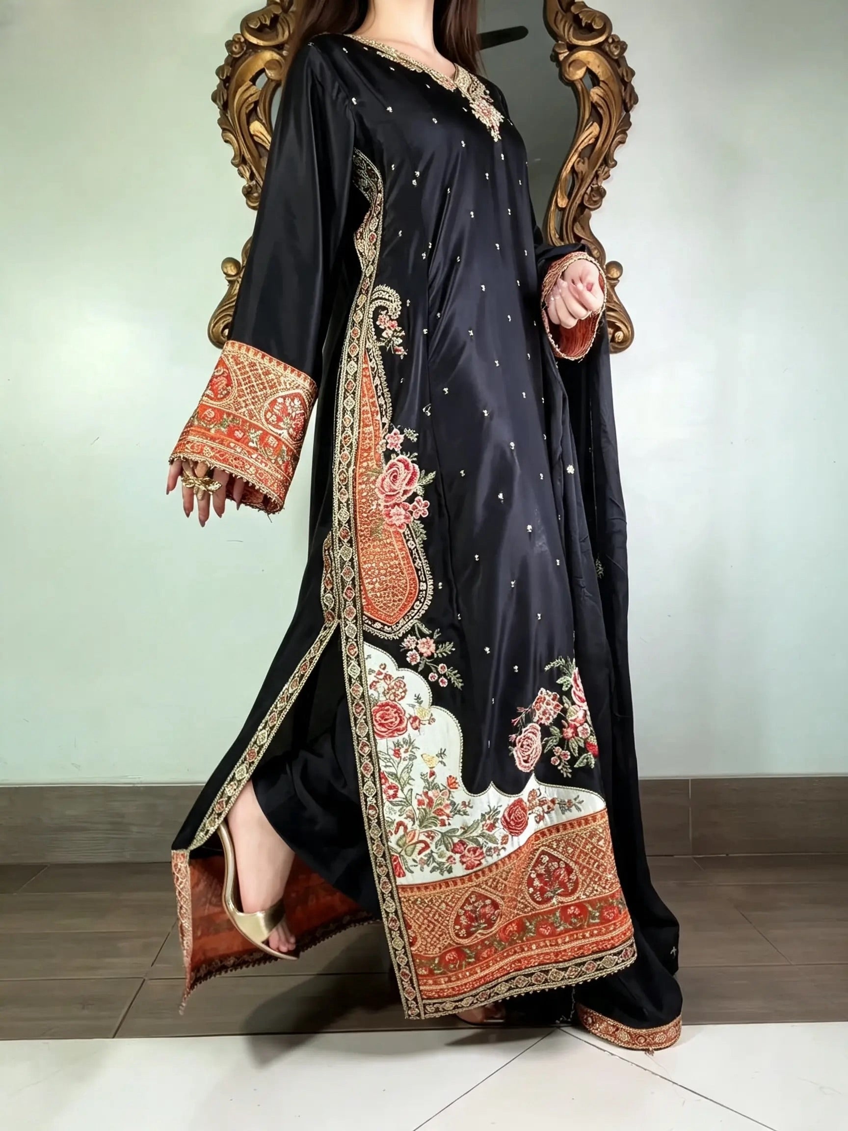 Black flower ethnic kaftan