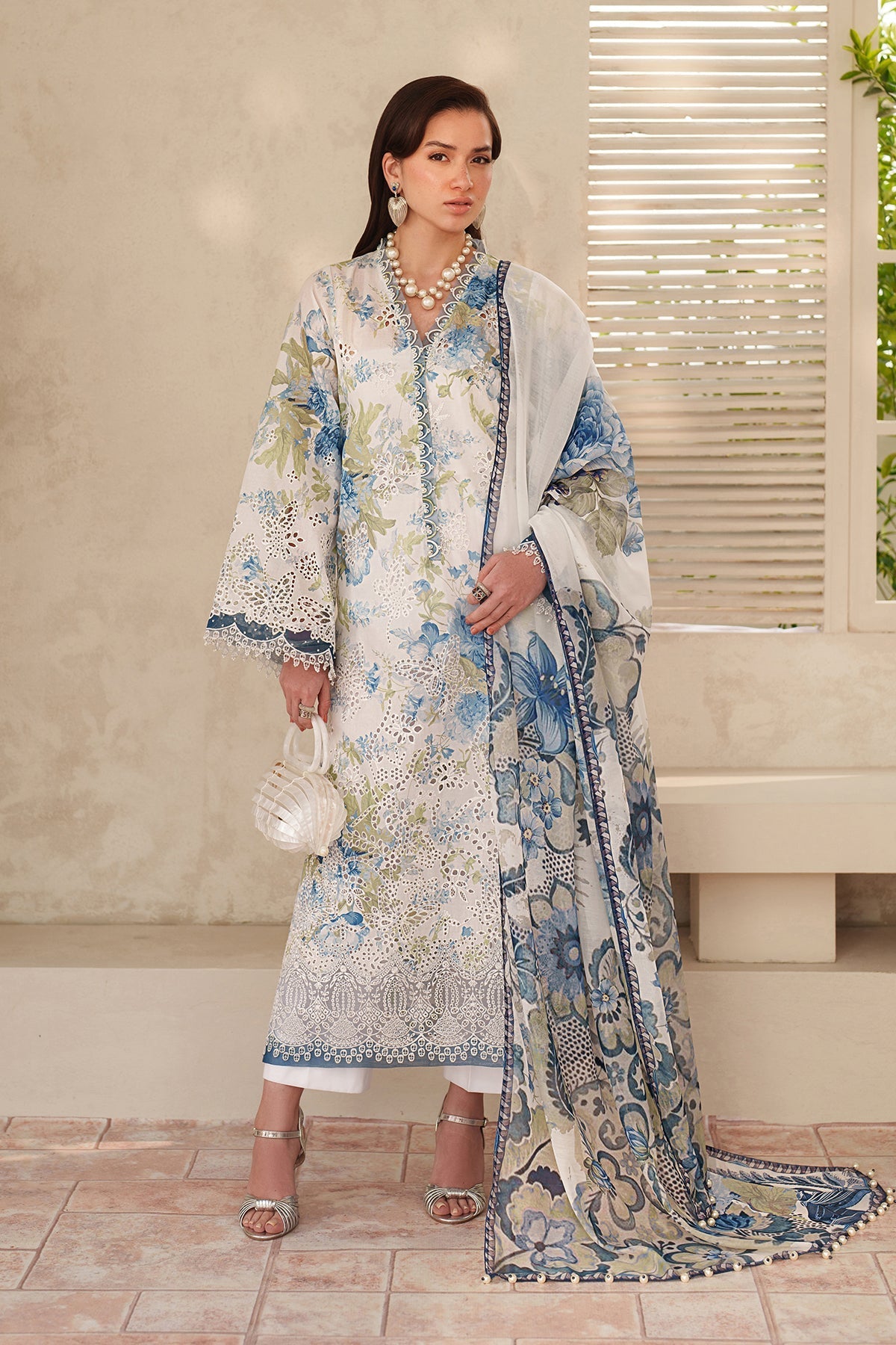 Baroque Lawn - blue orchids