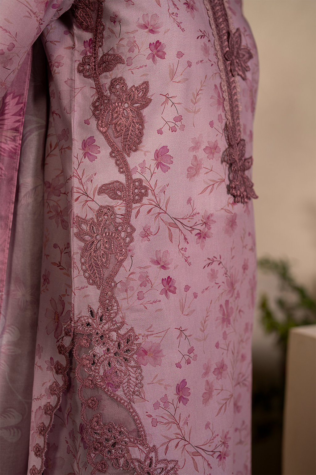 IZNIK LAWN - Tea pink - 04
