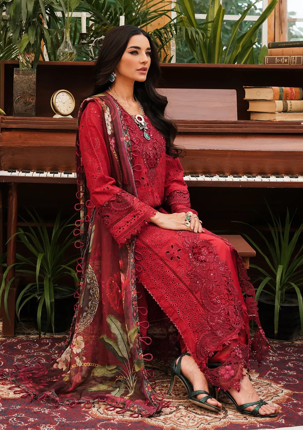 KAHF LAWN (Valentino)
