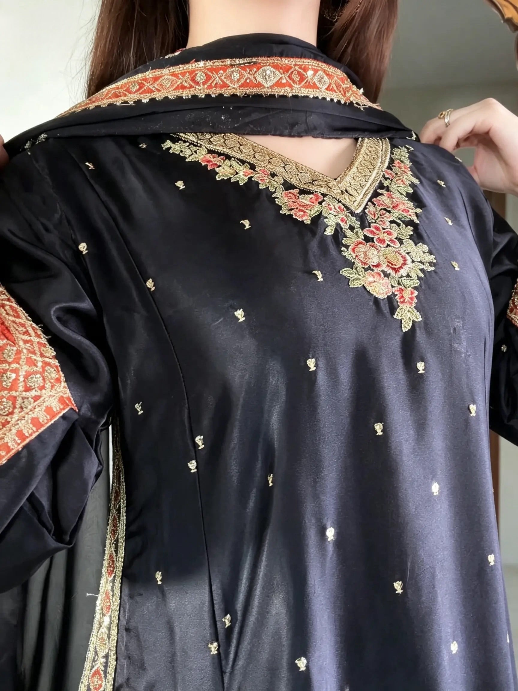 Black flower ethnic kaftan