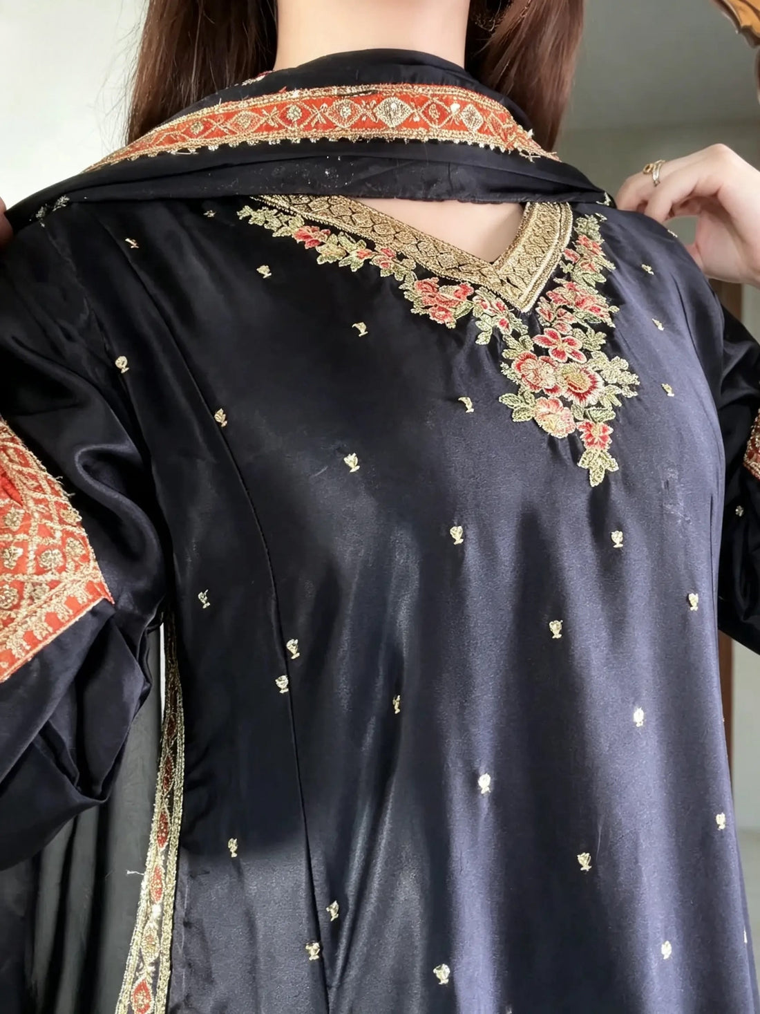 Black flower ethnic kaftan