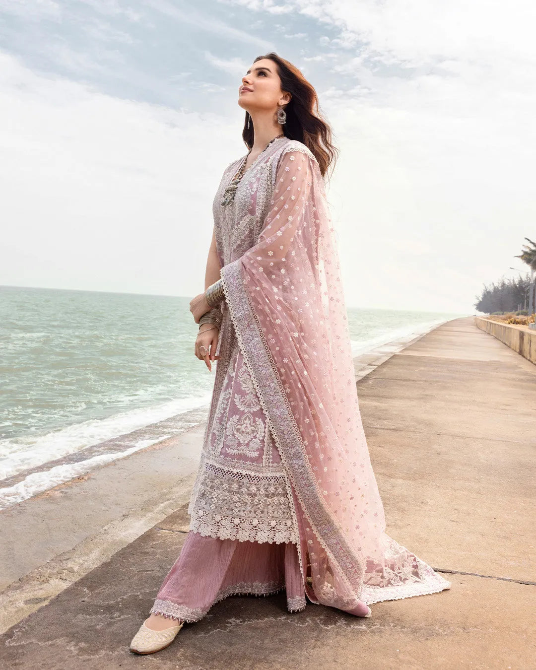 Faiza Saqlain - TeaRose Lawn