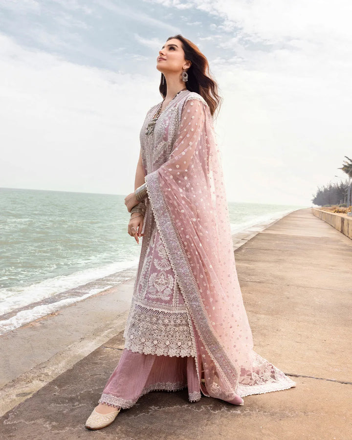 Faiza Saqlain - TeaRose Lawn