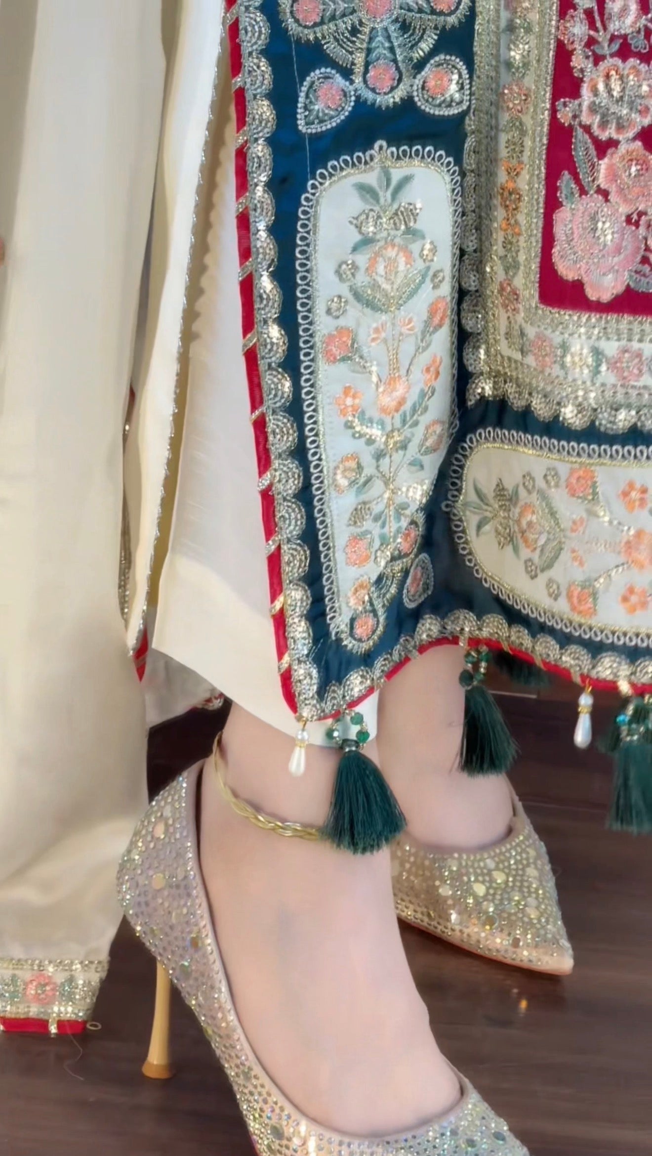 ETHNIC KAFTAN - beige READY TO WEAR