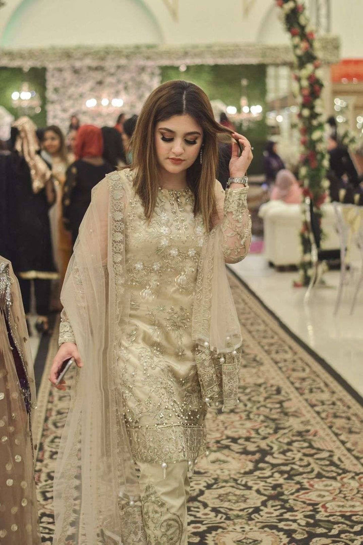 FARAH HARIS BEIGE