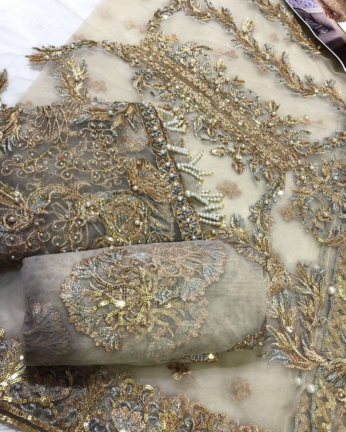 FARAH HARIS BEIGE