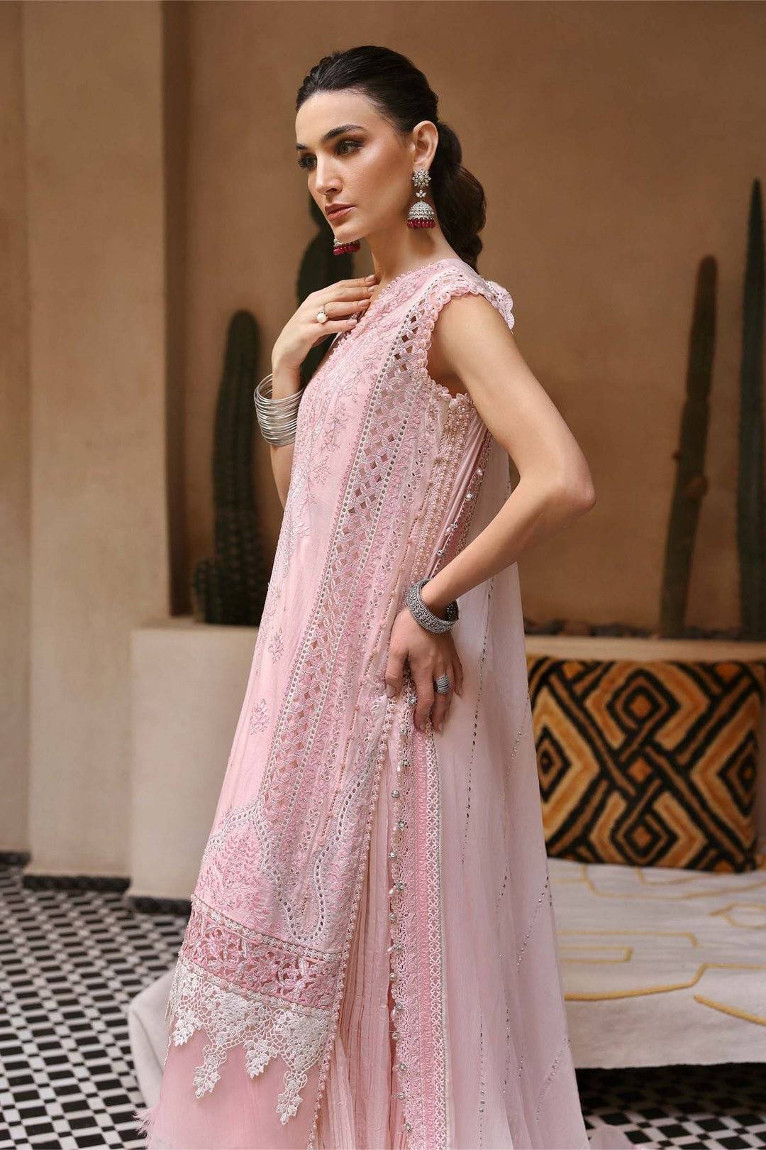 M.B lawn - Pink Palm